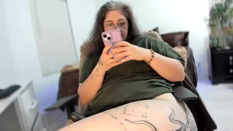 Snapshot of alix_valentine chatting on September 2025 05:31:01 AM alix_valentine online show from September 2025 05:31:01 AM