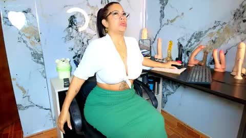 Alix online show from February 2026 01:28:01 AM