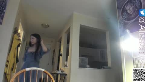 Alize Zaide online show from December 2025 09:10:02 PM