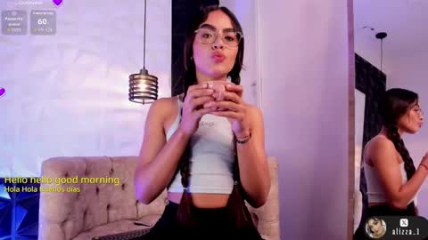 alizza_ online show from September 2025 11:48:01 AM