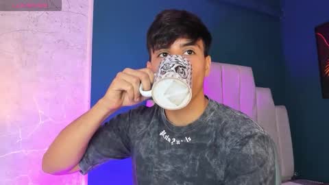 Allex online show from December 2025 03:44:02 AM