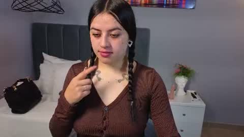 Snapshot of alli_cooper chatting on June 2026 01:48:01 PM Ali online show from June 2026 01:48:01 PM