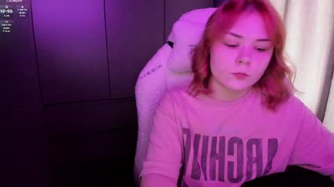 Snapshot of alli_zi chatting on June 2026 08:44:02 AM Blair online show from June 2026 08:44:02 AM