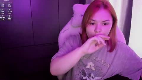 Snapshot of alli_zi chatting on July 2026 07:25:01 AM Blair online show from July 2026 07:25:01 AM