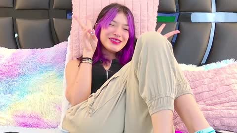 Snapshot of alliciakim chatting on January 2025 07:05:01 PM Allicia online show from January 2025 07:05:01 PM