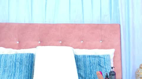 Snapshot of alliciakim chatting on October 2025 07:18:01 PM Allicia online show from October 2025 07:18:01 PM