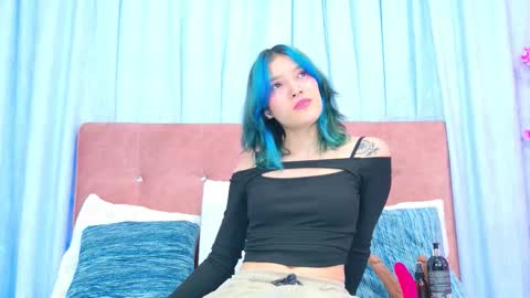 Snapshot of alliciakim chatting on November 2025 07:05:02 PM Allicia online show from November 2025 07:05:02 PM