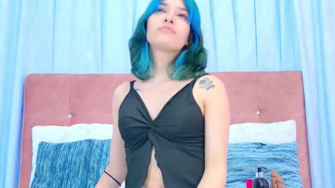 Snapshot of alliciakim chatting on November 2025 07:05:01 PM Allicia online show from November 2025 07:05:01 PM