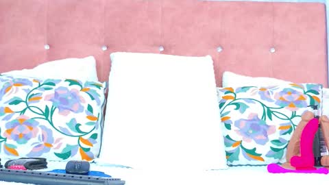 Snapshot of alliciakim chatting on November 2025 07:18:02 PM Allicia online show from November 2025 07:18:02 PM