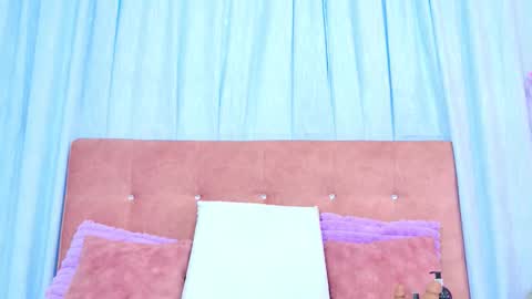 Snapshot of alliciakim chatting on December 2025 07:20:02 PM Allicia online show from December 2025 07:20:02 PM