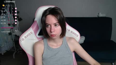 Snapshot of allie_hazie chatting on November 2025 01:28:02 AM alice online show from November 2025 01:28:02 AM