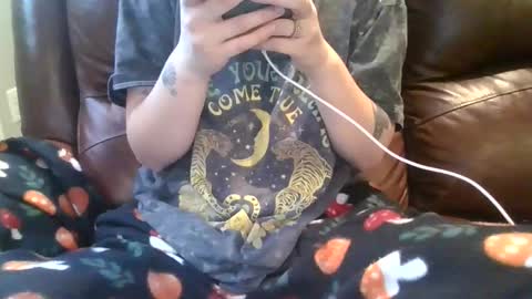 alliebearx online show from February 2026 04:46:01 PM