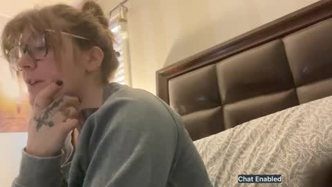 Snapshot of allieberrybb chatting on December 2024 02:16:01 PM bb online show from December 2024 02:16:01 PM