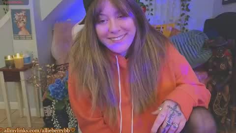Snapshot of allieberrybb chatting on October 2025 02:11:02 AM bb online show from October 2025 02:11:02 AM