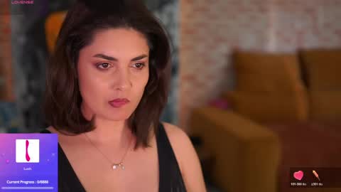 Snapshot of alliesynns chatting on May 2026 11:41:02 AM Allie online show from May 2026 11:41:02 AM