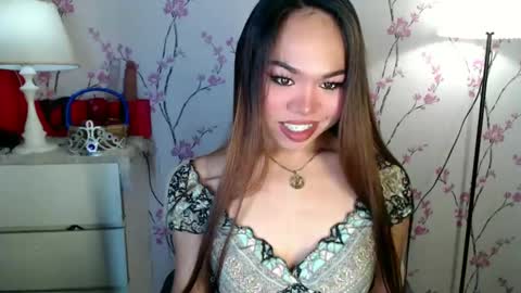 Snapshot of allirah20x chatting on March 2025 06:19:01 PM Allirah online show from March 2025 06:19:01 PM