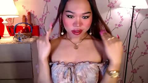 Snapshot of allirah20x chatting on March 2025 08:34:01 PM Allirah online show from March 2025 08:34:01 PM