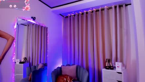 Snapshot of allison_alahia chatting on January 2025 07:11:01 PM Allison online show from January 2025 07:11:01 PM