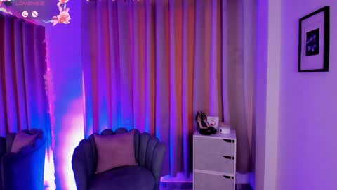 Snapshot of allison_alahia chatting on January 2025 07:20:01 PM Allison online show from January 2025 07:20:01 PM