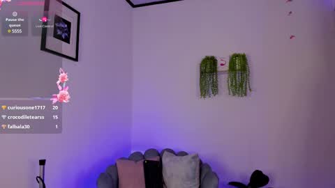 Snapshot of allison_alahia chatting on March 2025 10:02:02 PM Allison online show from March 2025 10:02:02 PM