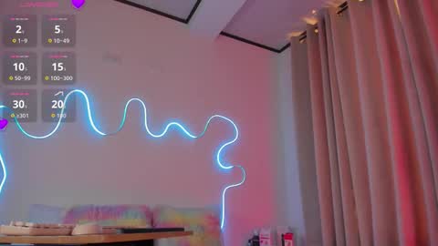 Snapshot of allison_alahia chatting on November 2025 02:50:01 PM Allison online show from November 2025 02:50:01 PM