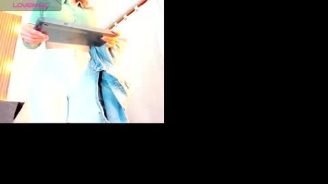 allison_fosther online show from November 2025 03:28:02 AM