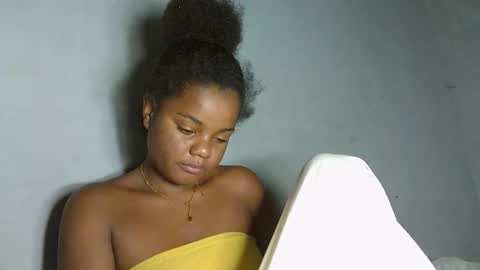 allizida01 online show from January 2026 09:09:02 PM