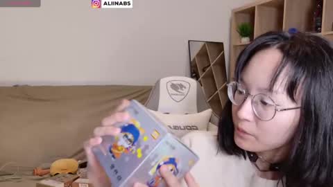 Snapshot of alllinaeve chatting on March 2025 04:35:02 PM Alina online show from March 2025 04:35:02 PM