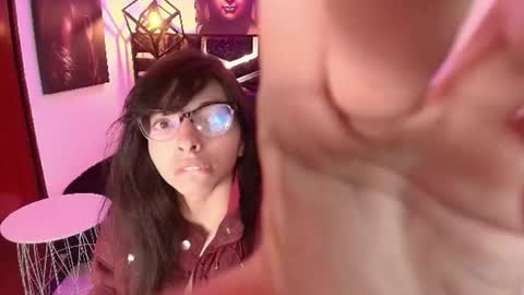 Snapshot of alllyson_ chatting on June 2026 07:45:01 PM alison online show from June 2026 07:45:01 PM