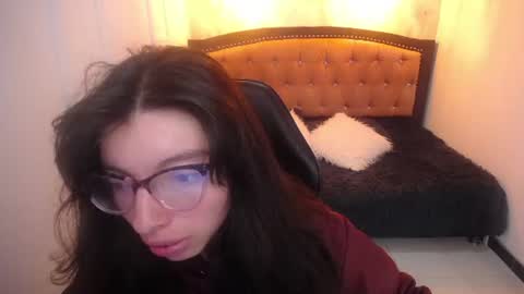 Snapshot of alllyson_ chatting on June 2026 08:10:01 PM alison online show from June 2026 08:10:01 PM