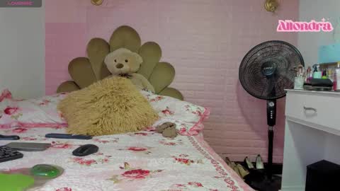 allondra online show from November 2025 06:52:01 PM