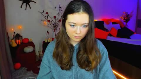 alluringeyess online show from October 2025 12:09:02 PM