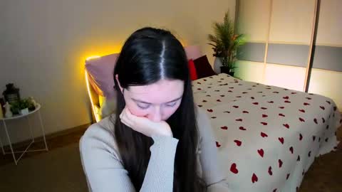 alluringeyess online show from June 2026 05:15:02 PM