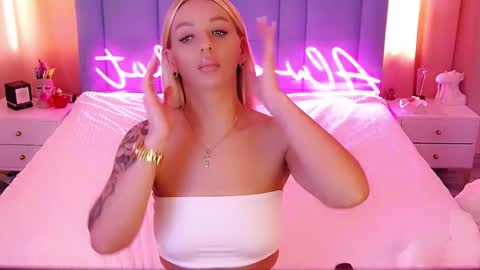 AlwaysHot online show from March 2025 06:37:01 AM