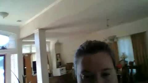 ally12334 online show from October 2025 04:52:01 PM