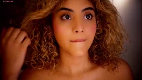 ally_summer online show from December 2025 10:17:02 PM