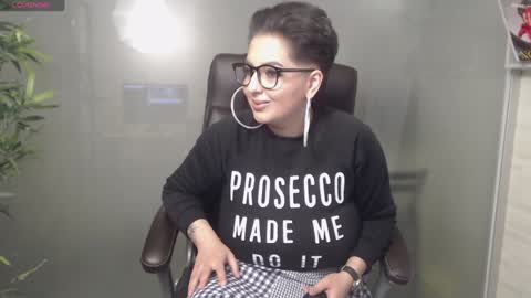         online show from January 2025 10:22:01 PM