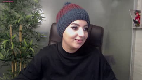         online show from January 2025 01:41:02 AM