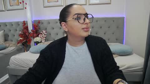         online show from April 2026 06:49:01 PM