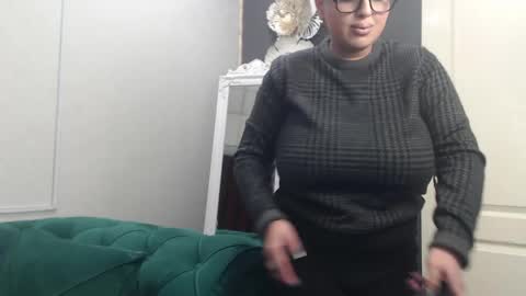         online show from April 2026 04:12:02 PM