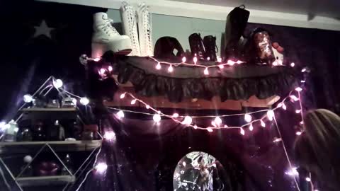 Snapshot of allymoon1369 chatting on February 2026 09:49:02 AM allymoon1369 online show from February 2026 09:49:02 AM