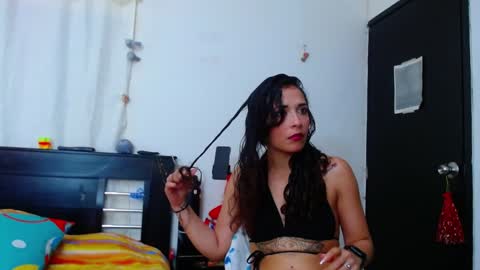 Snapshot of allyson_collins_ chatting on December 2024 09:51:01 PM Allyson collins online show from December 2024 09:51:01 PM