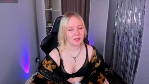 Amina online show from February 2025 05:08:01 AM