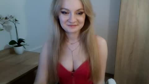 Snapshot of almanature chatting on January 2025 07:13:02 PM AlmaNature online show from January 2025 07:13:02 PM