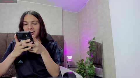 Santy online show from September 2025 07:58:02 PM