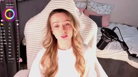 Snapshot of alodiaacomb chatting on February 2026 03:07:02 AM Lia online show from February 2026 03:07:02 AM