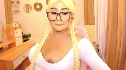 alodia x princess online show from November 2025 10:56:01 PM