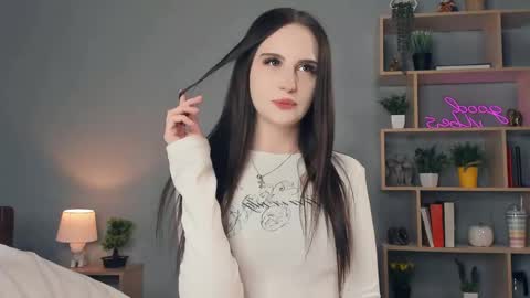 Alona online show from May 2026 07:13:01 AM