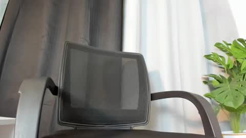 alondra online show from March 2026 02:05:02 AM