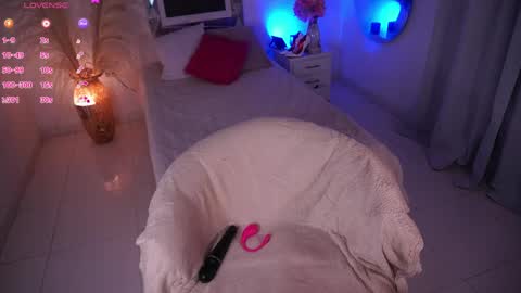 Alondra online show from June 2026 11:12:02 AM